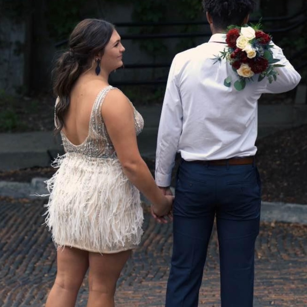 Hoco dress - Picture 2 of 2